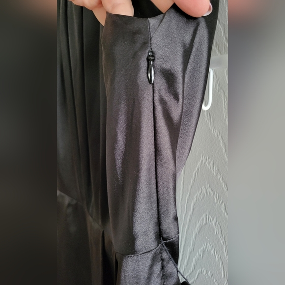 Ricki's Scoop Neck Pleated Dress in Black - Picture 2 of 7